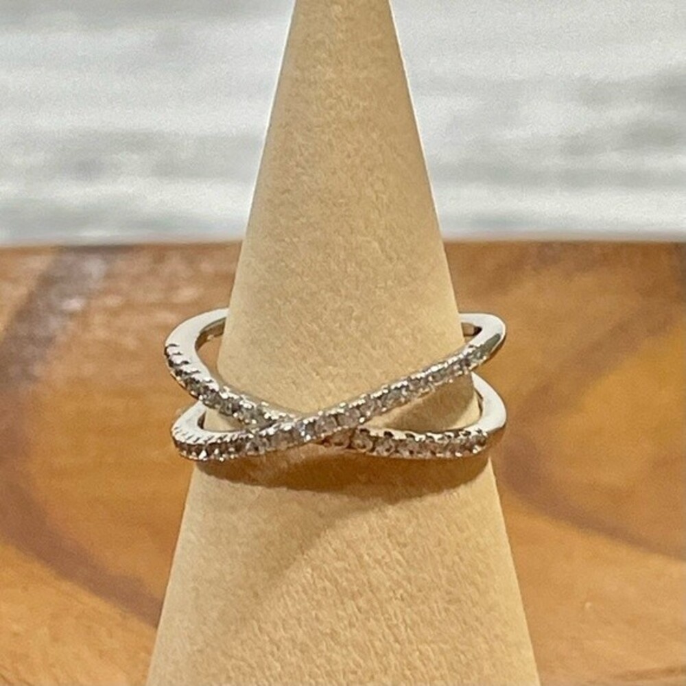 New- X Ring Rhinestone Criss Cross Ring